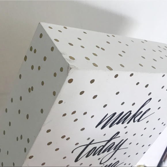 Bonnie Marcus & Co “Make Today Amazing” Sign - Picture 3 of 5